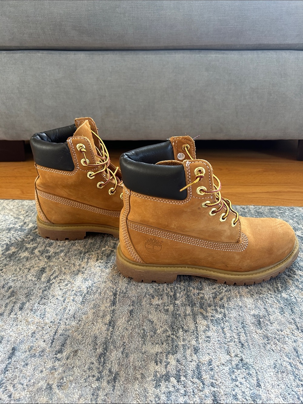 Classic Timberland Boots - Picture 3 of 6